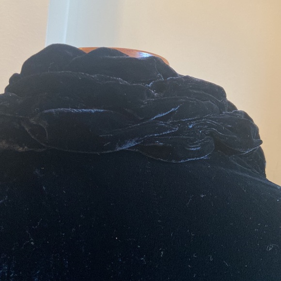 Holly In Hanoi Silk Velvet Jacket - Picture 8 of 16